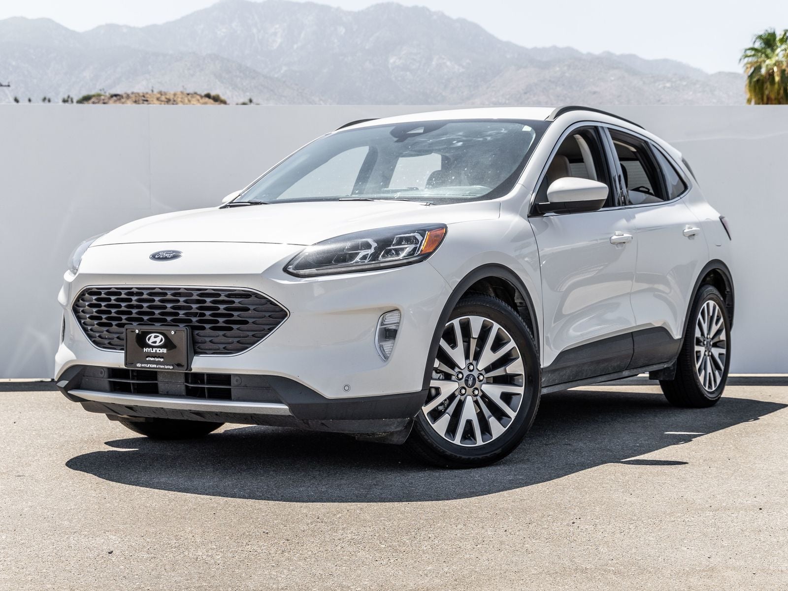 2022 Ford Escape Titanium Hybrid