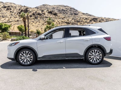 2022 Ford Escape Titanium Hybrid