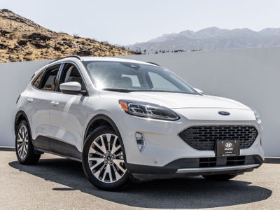 2022 Ford Escape Titanium Hybrid