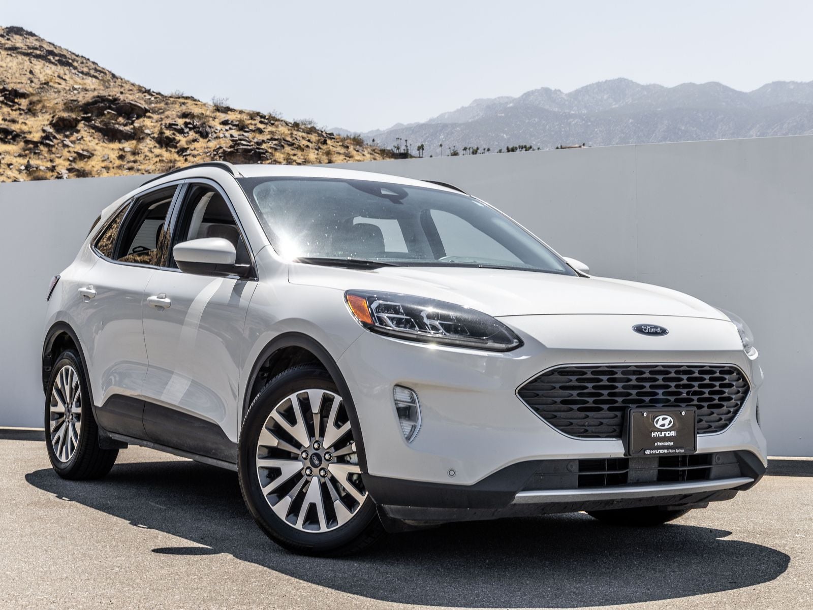 2022 Ford Escape Titanium Hybrid
