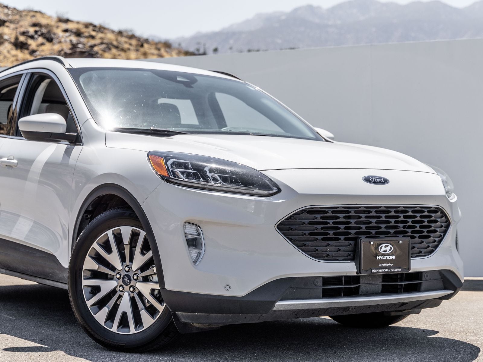 2022 Ford Escape Titanium Hybrid