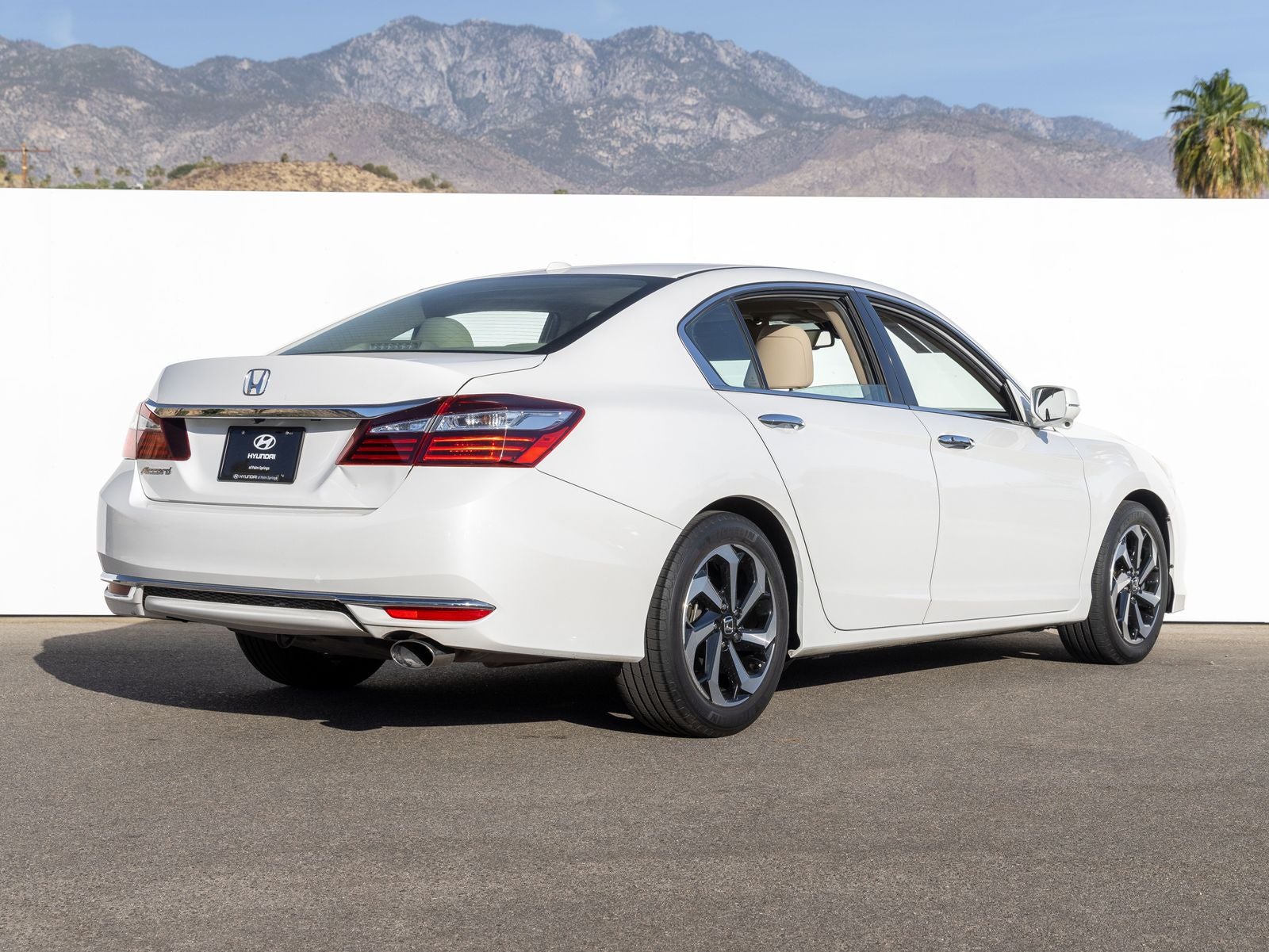 2016 Honda Accord EX-L w/Navigation and Honda Sensing