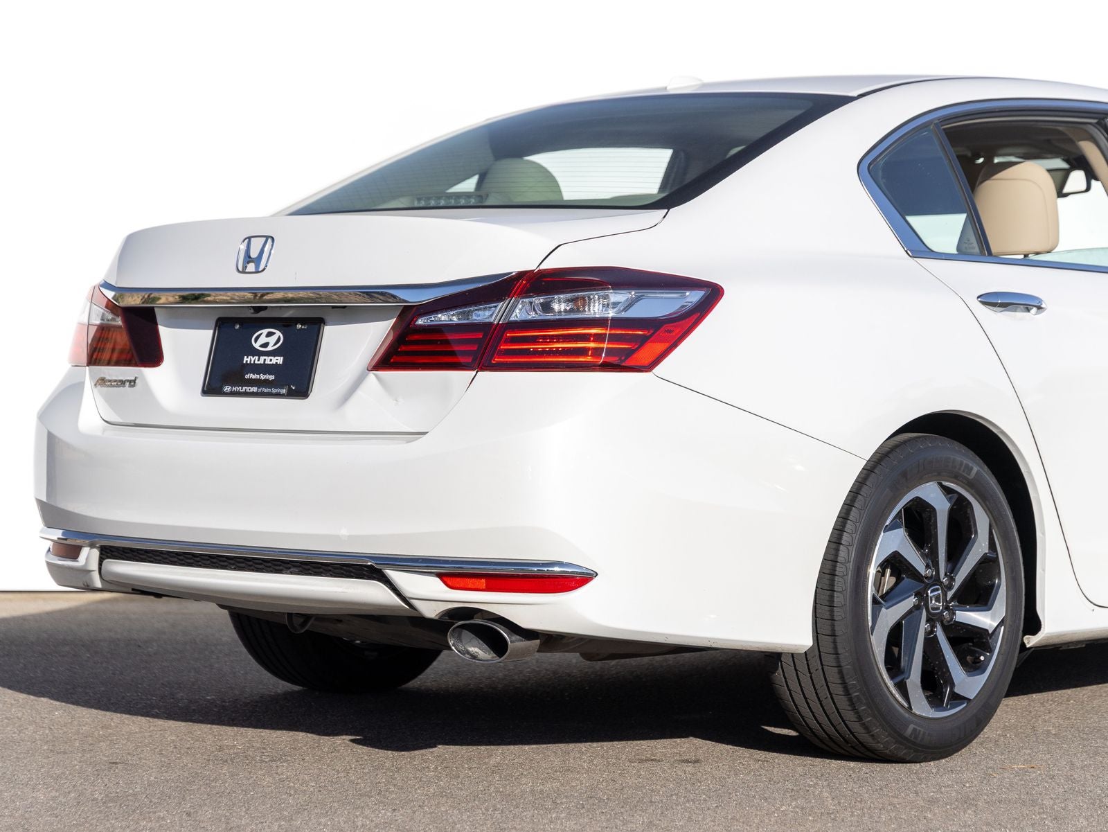 2016 Honda Accord EX-L w/Navigation and Honda Sensing