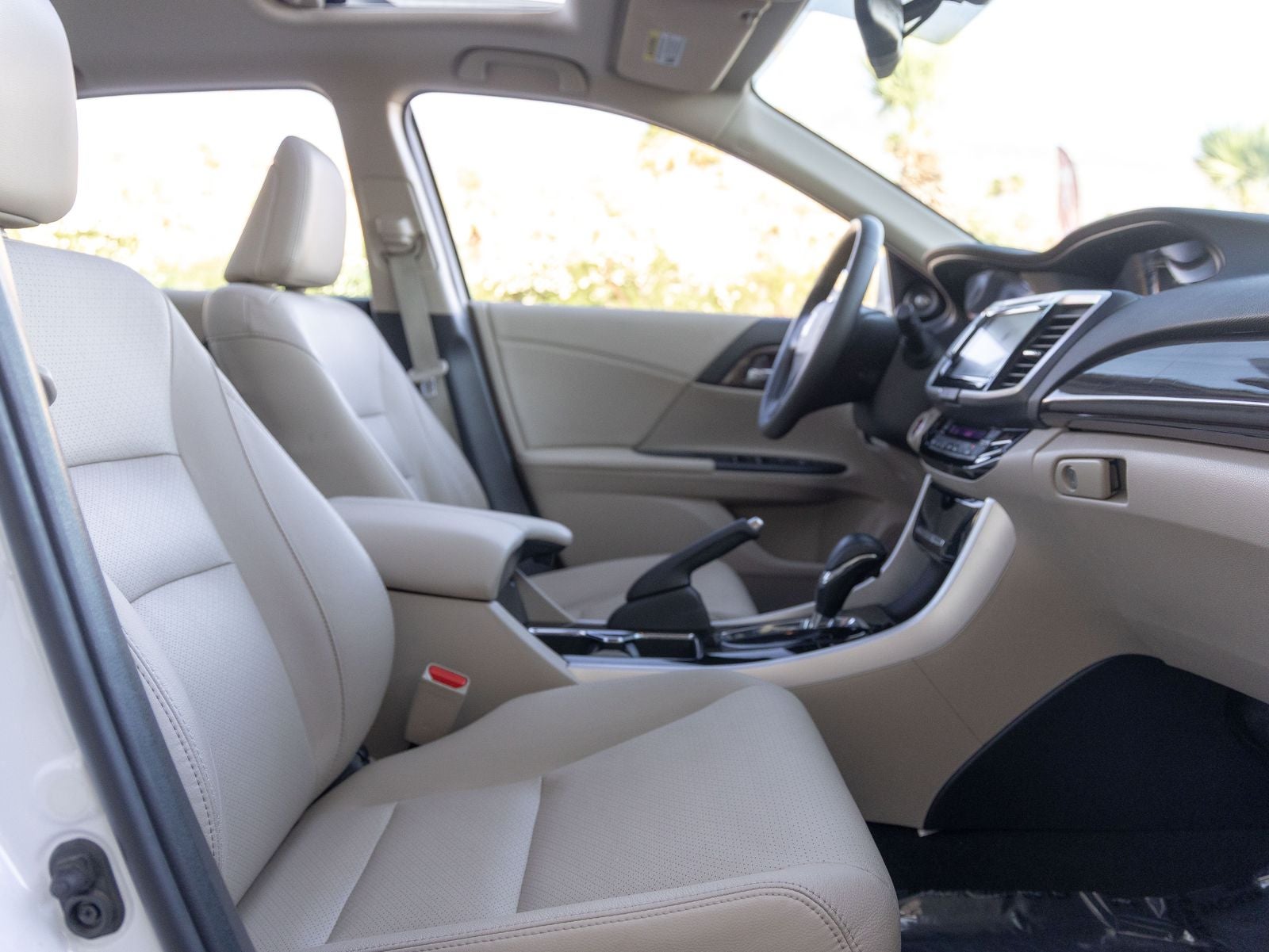 2016 Honda Accord EX-L w/Navigation and Honda Sensing