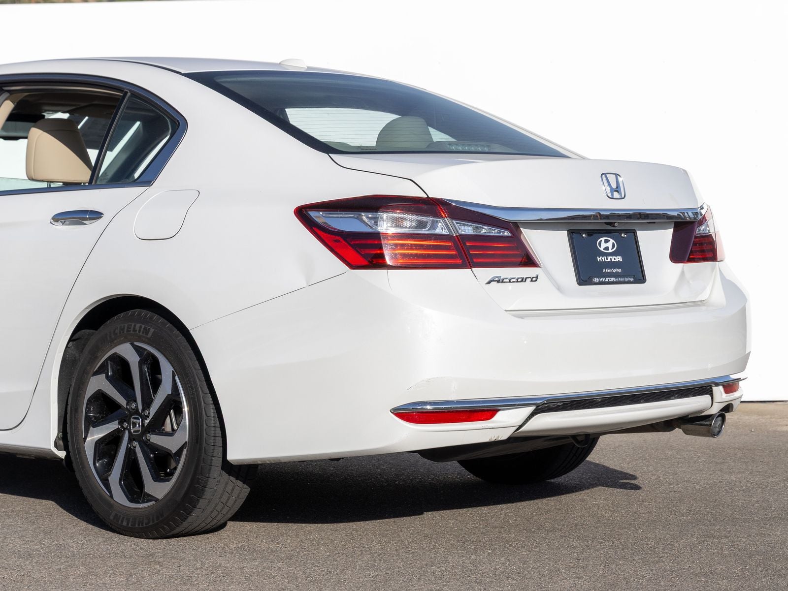 2016 Honda Accord EX-L w/Navigation and Honda Sensing