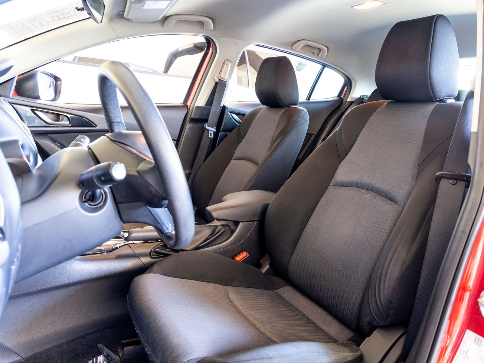 2016 Mazda Mazda3 i Sport