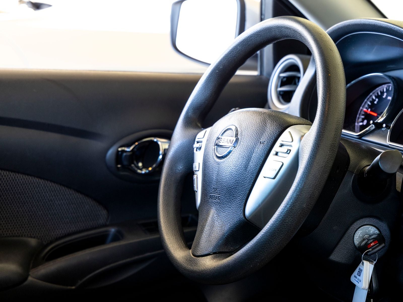 2016 Nissan Versa 1.6 SV