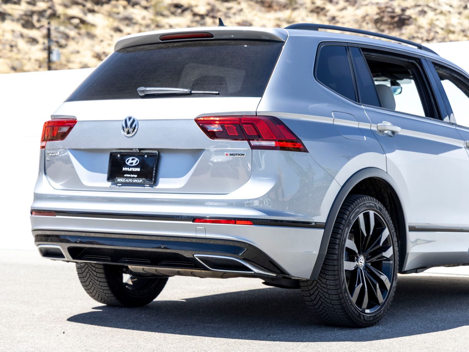 2020 Volkswagen Tiguan 2.0T SE R-Line Black 4Motion