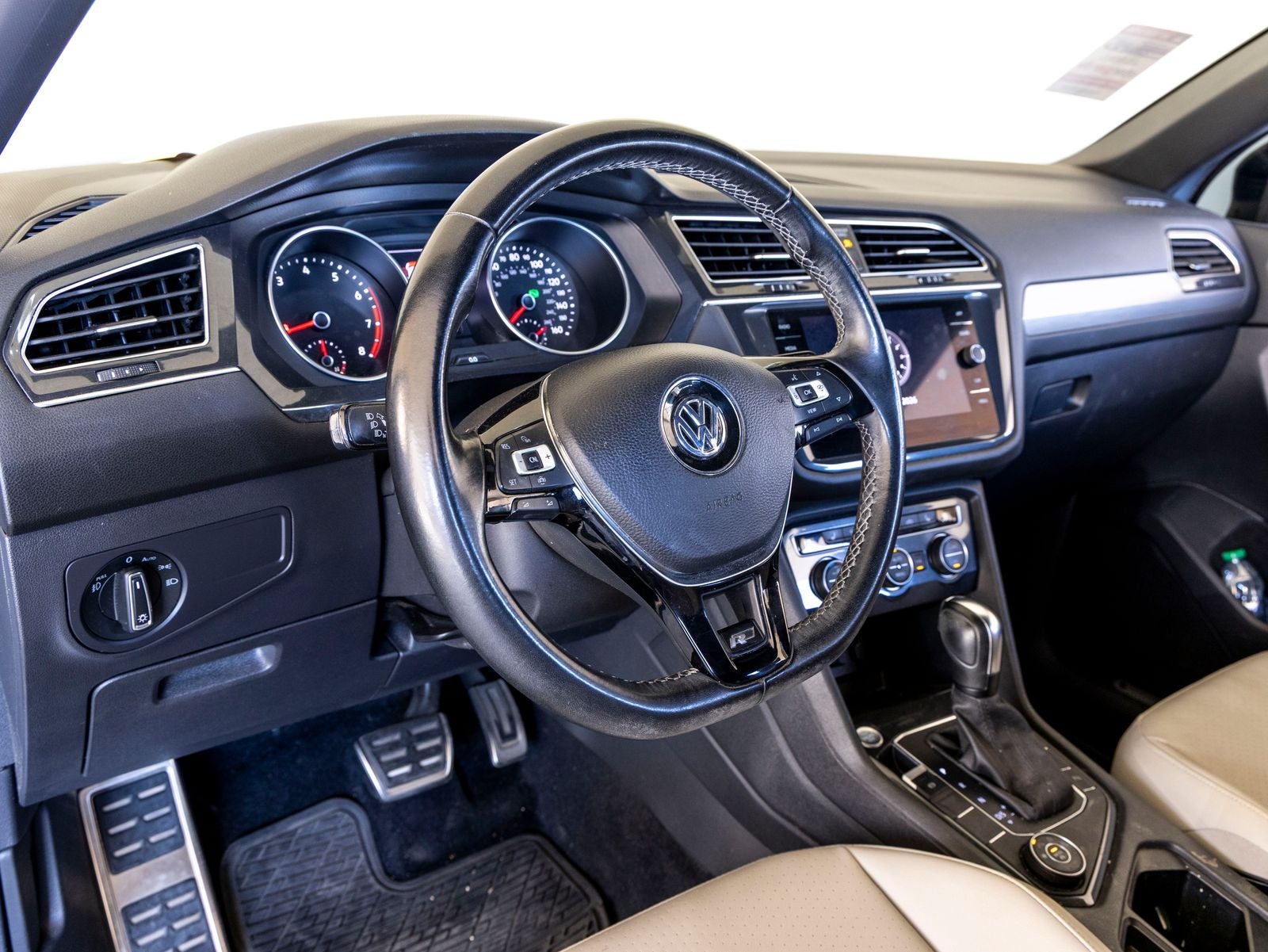 2020 Volkswagen Tiguan 2.0T SE R-Line Black 4Motion