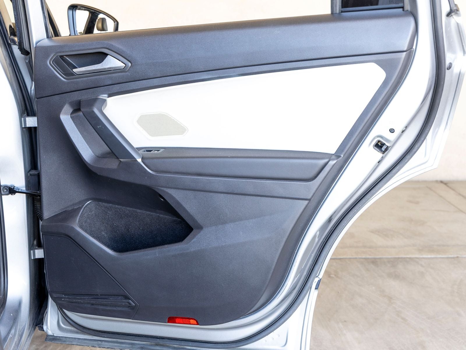 2020 Volkswagen Tiguan 2.0T SE R-Line Black 4Motion