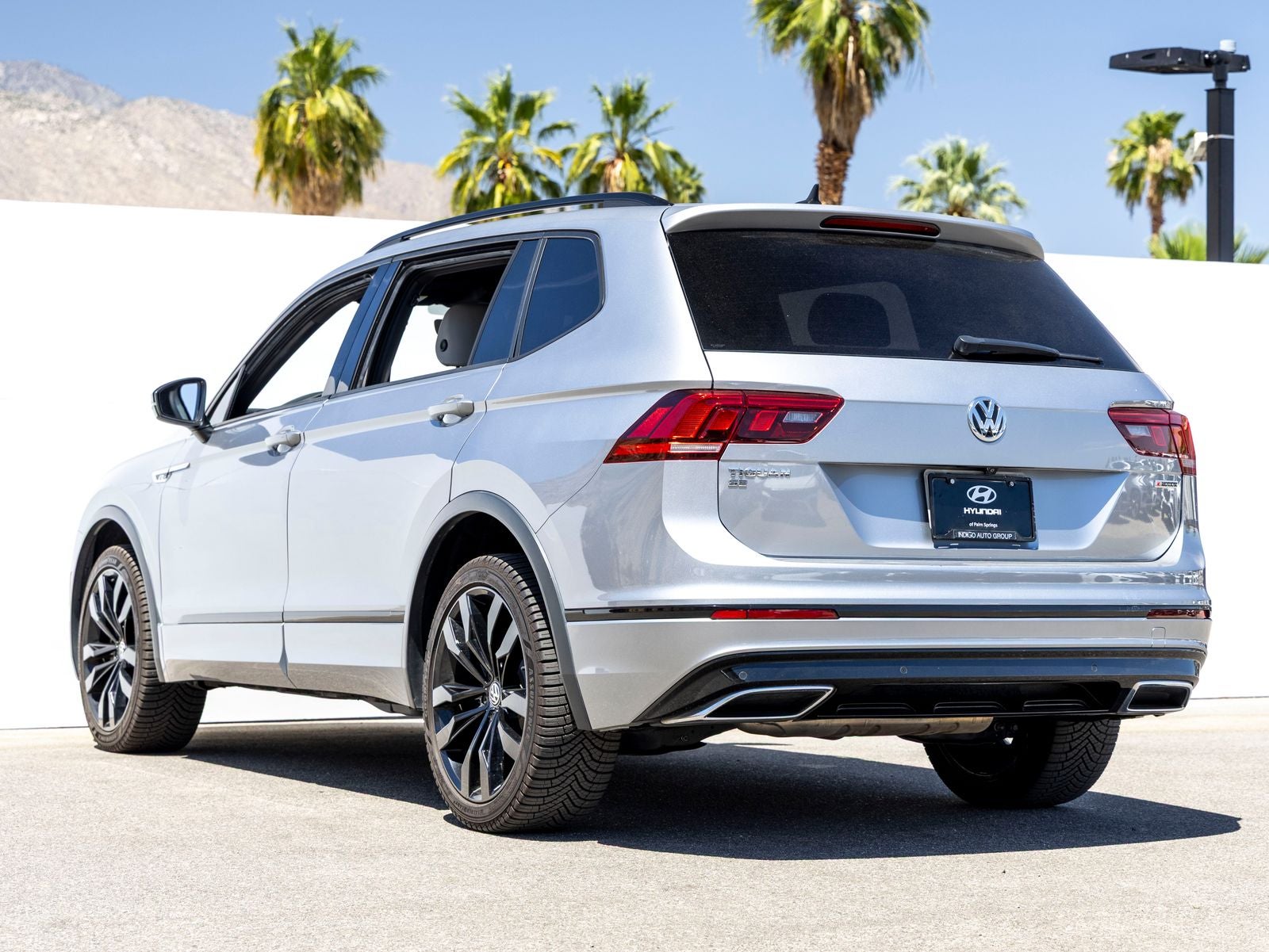 2020 Volkswagen Tiguan 2.0T SE R-Line Black 4Motion