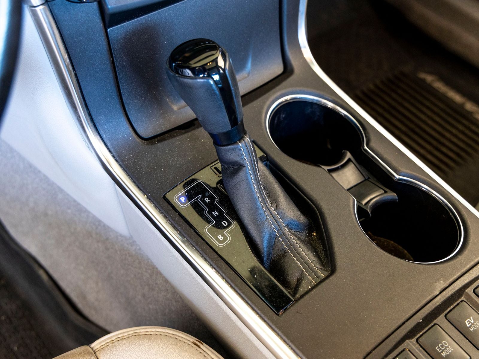 2016 Toyota Camry Hybrid XLE