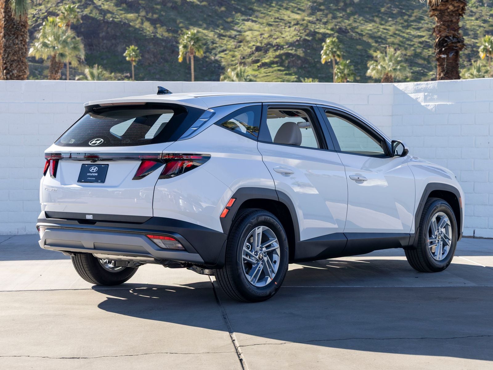 2026 Hyundai TUCSON SE