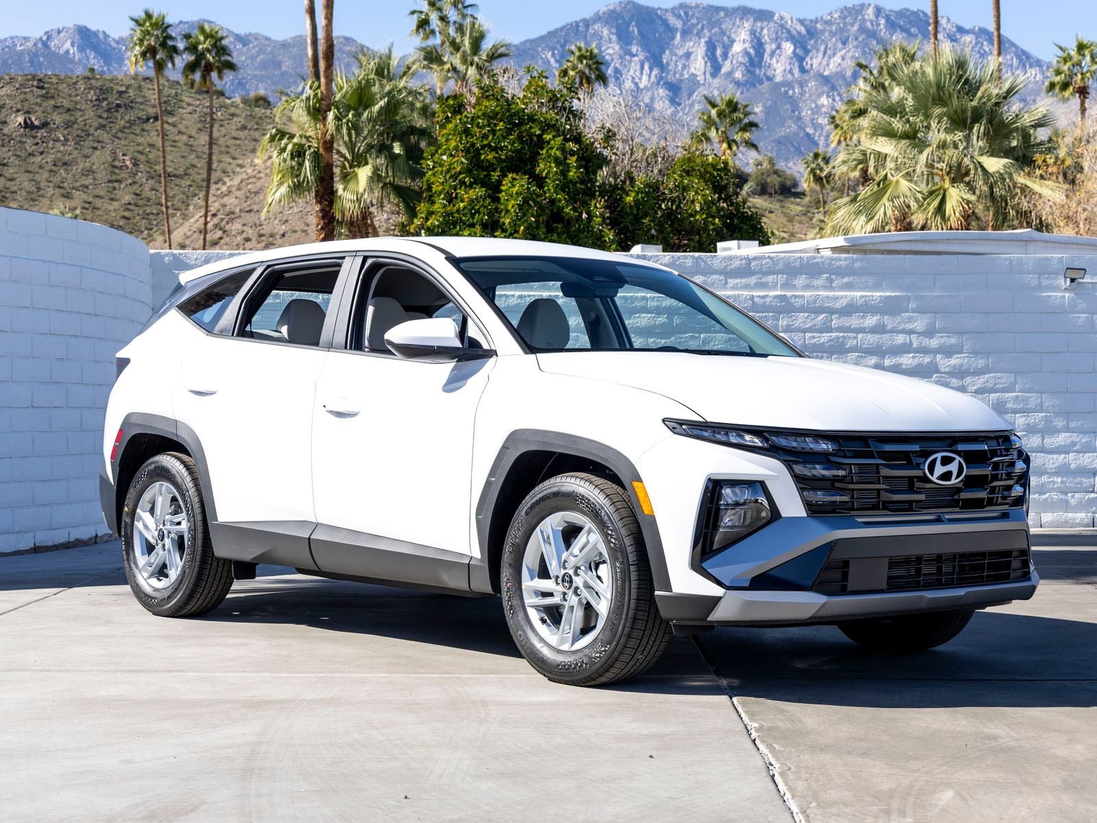 2026 Hyundai TUCSON SE