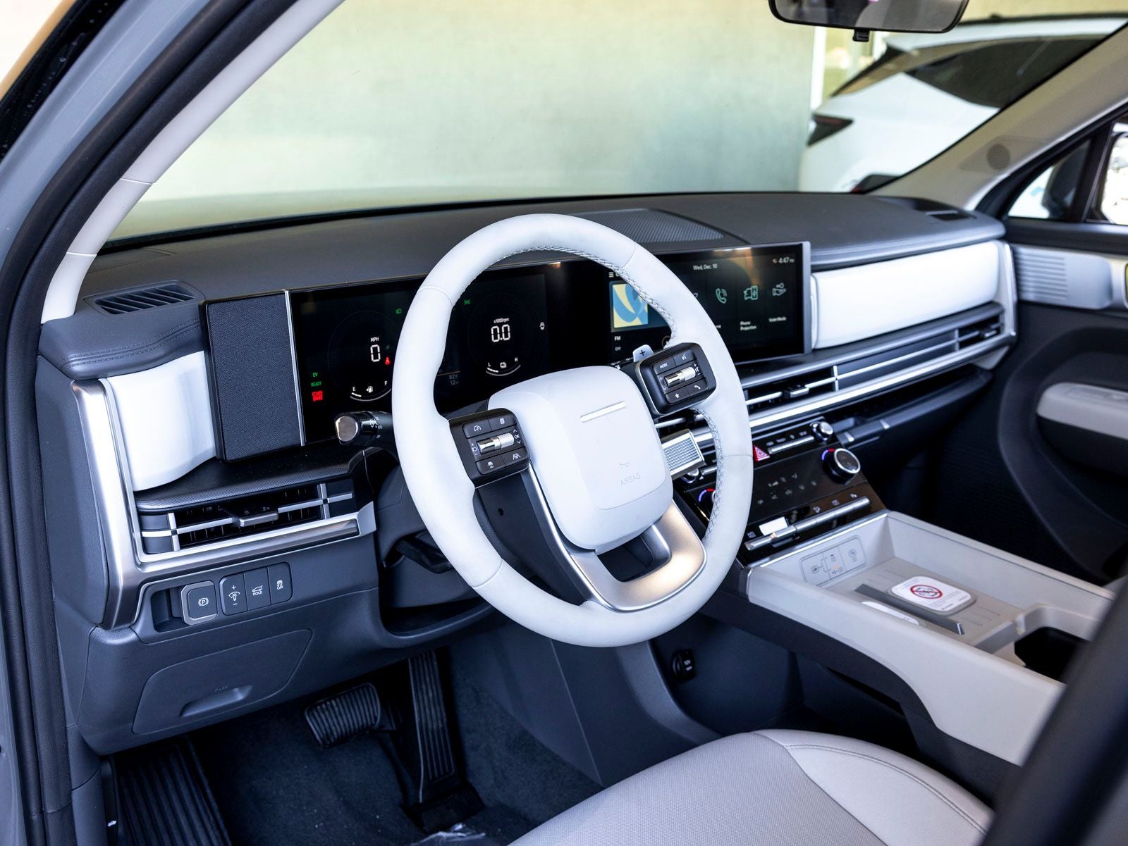 2026 Hyundai SANTA FE HYBRID SE