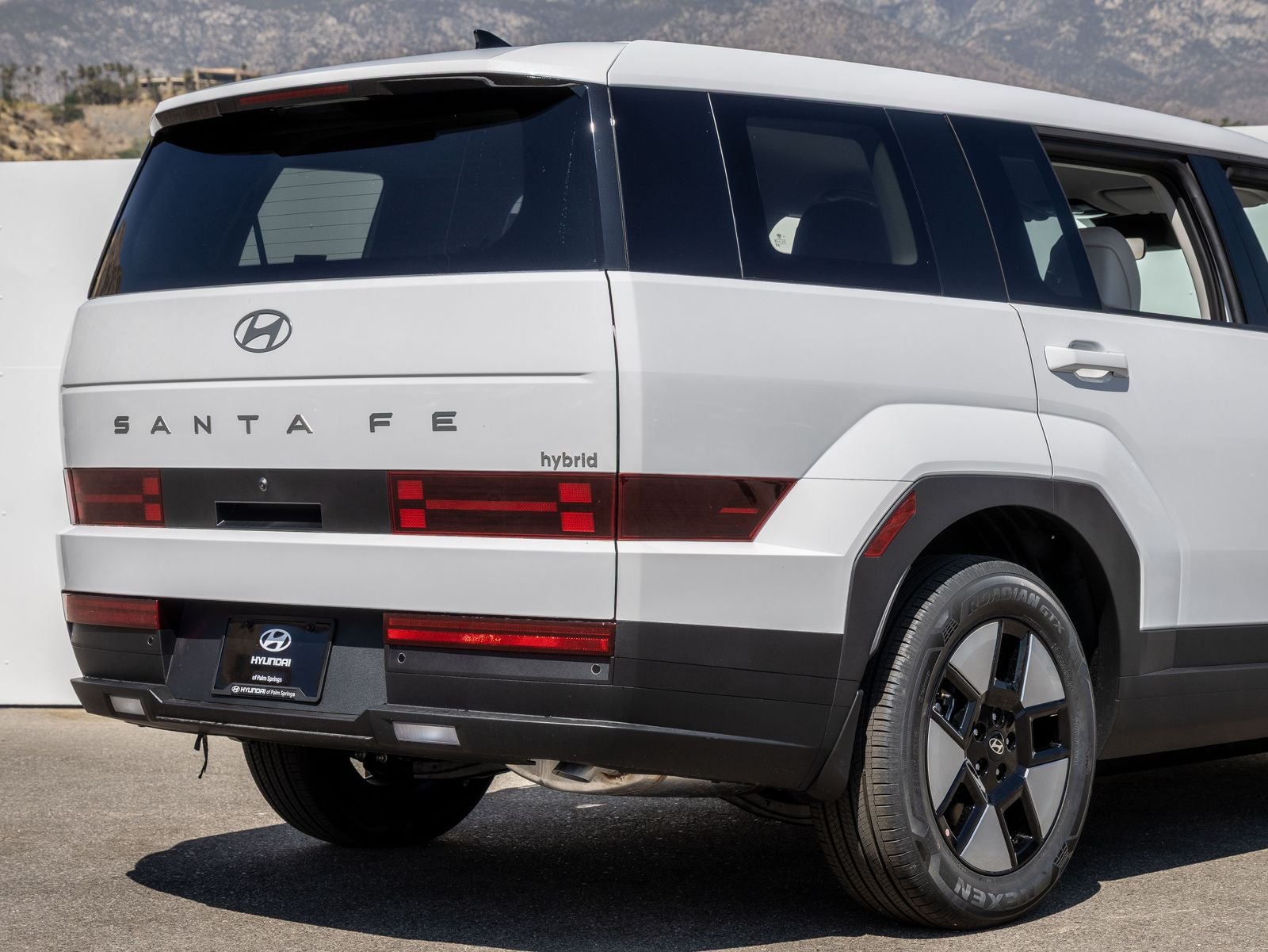 2026 Hyundai SANTA FE HYBRID SE