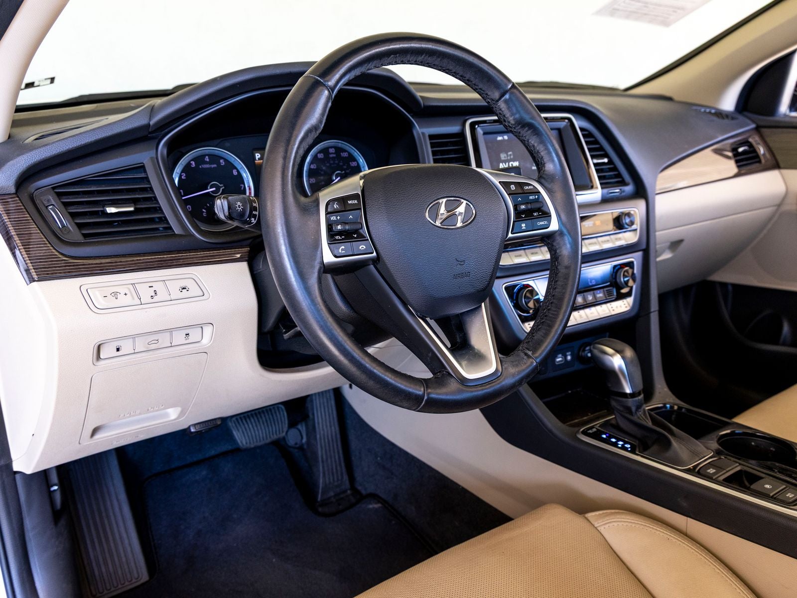 2019 Hyundai SONATA Limited