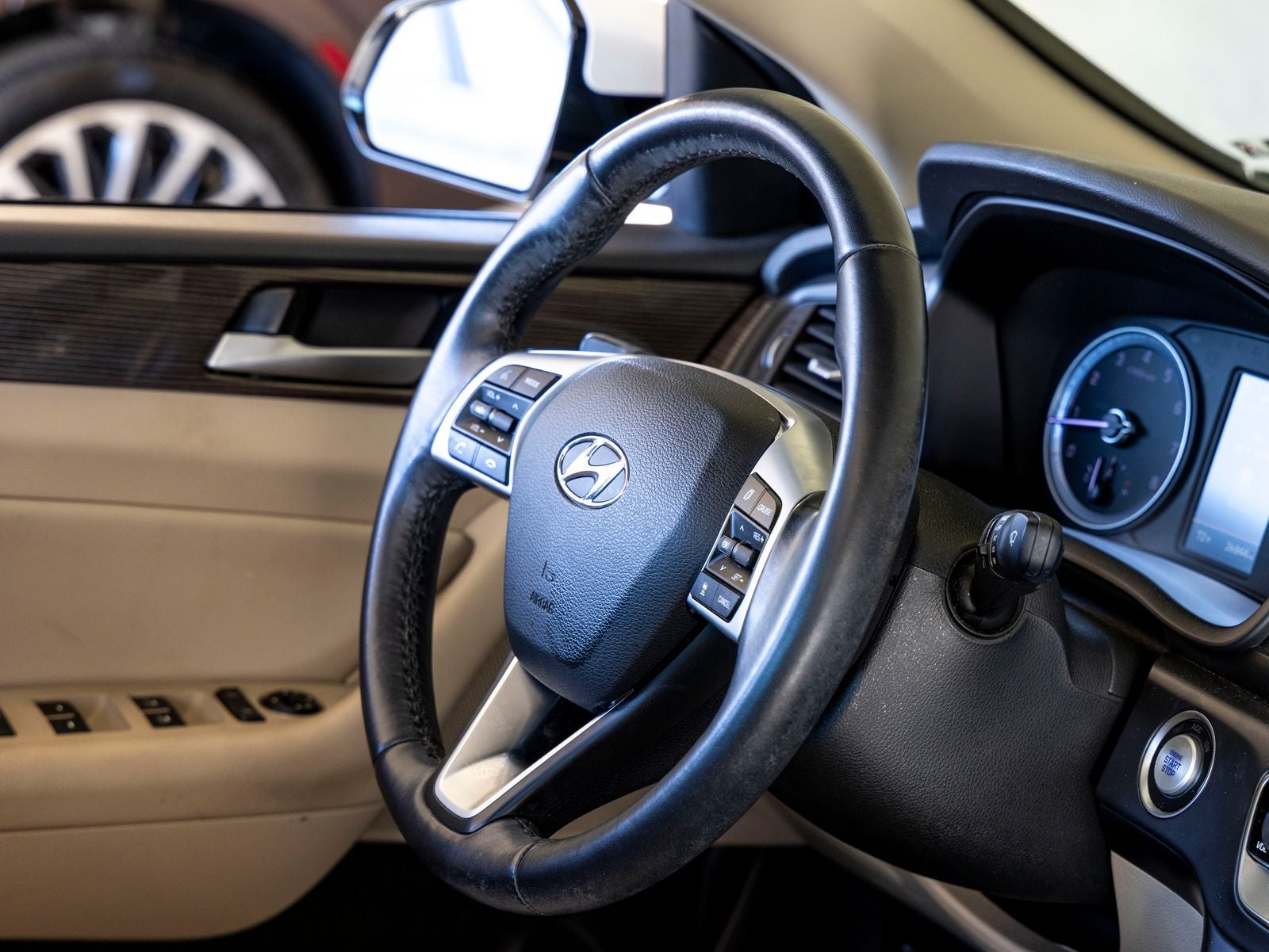 2019 Hyundai SONATA Limited