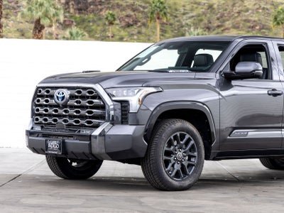 2022 Toyota Tundra Hybrid Platinum