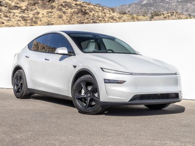 2026 Tesla Model Y LONG RANGE