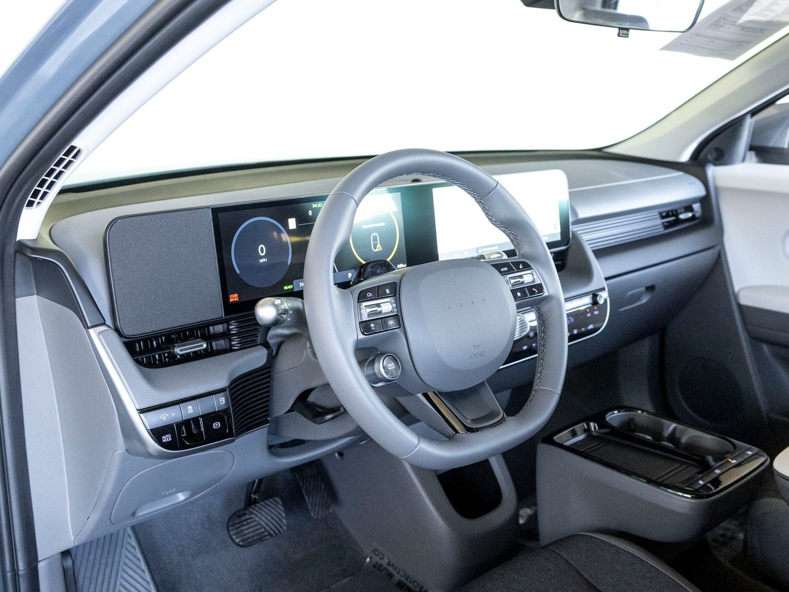 2025 Hyundai IONIQ 5 SE