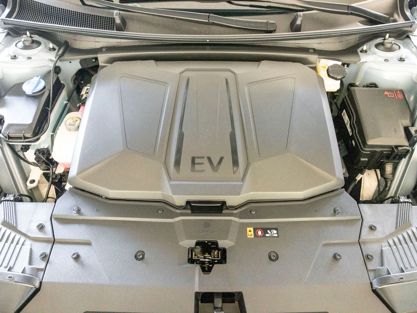 2025 Hyundai IONIQ 5 SE