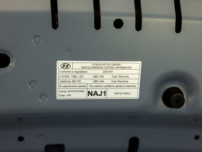 2025 Hyundai IONIQ 5 SE