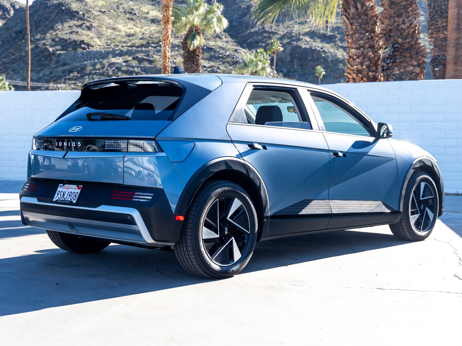 2025 Hyundai IONIQ 5 SE