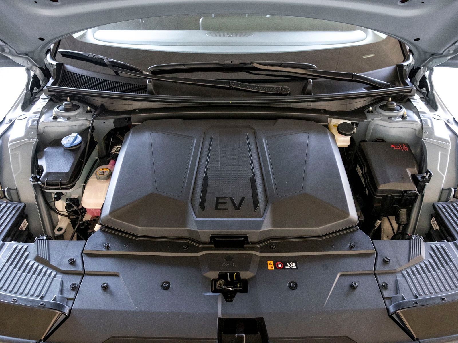 2026 Hyundai IONIQ 5 SE