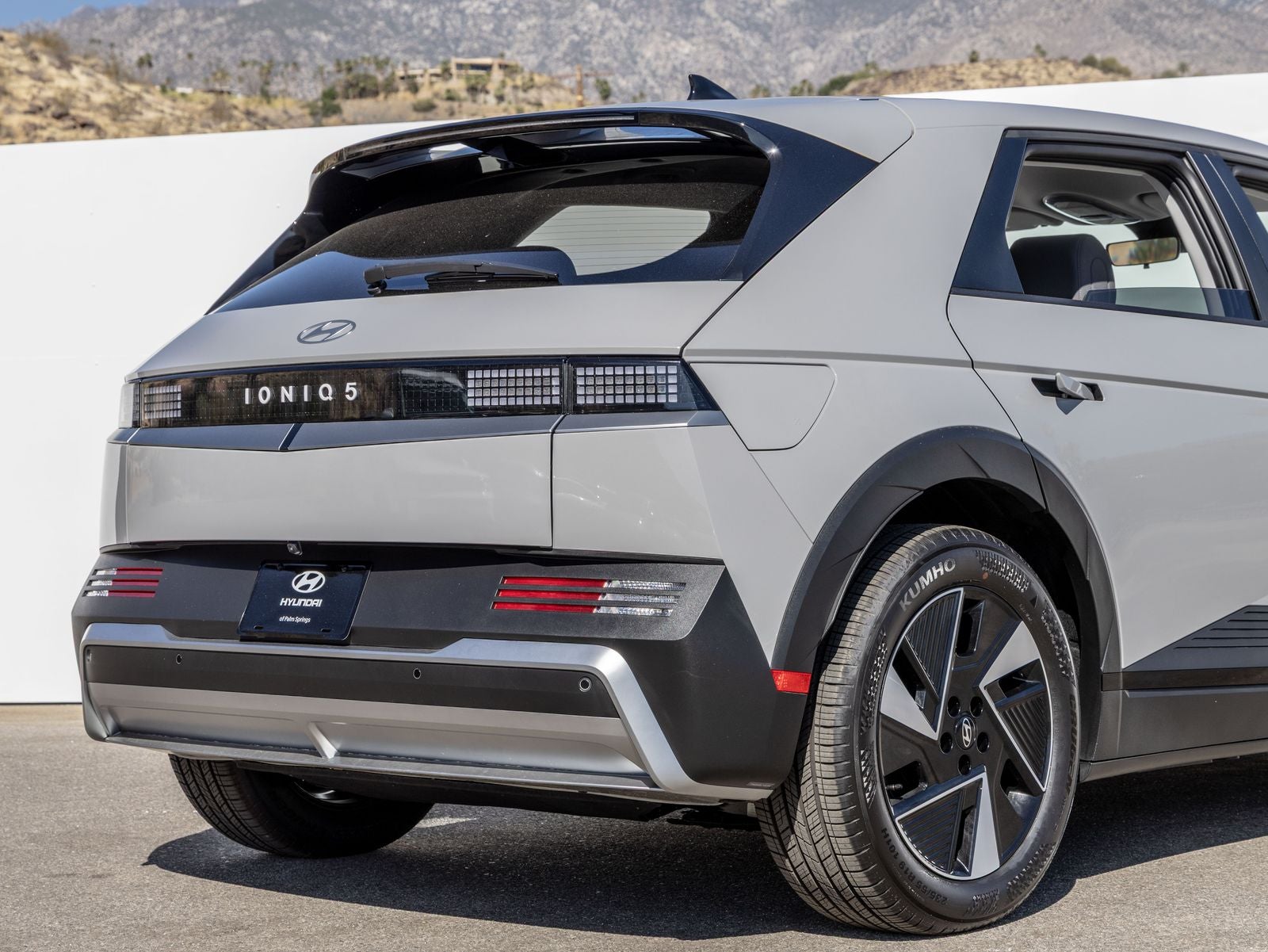 2026 Hyundai IONIQ 5 SE Standard Range