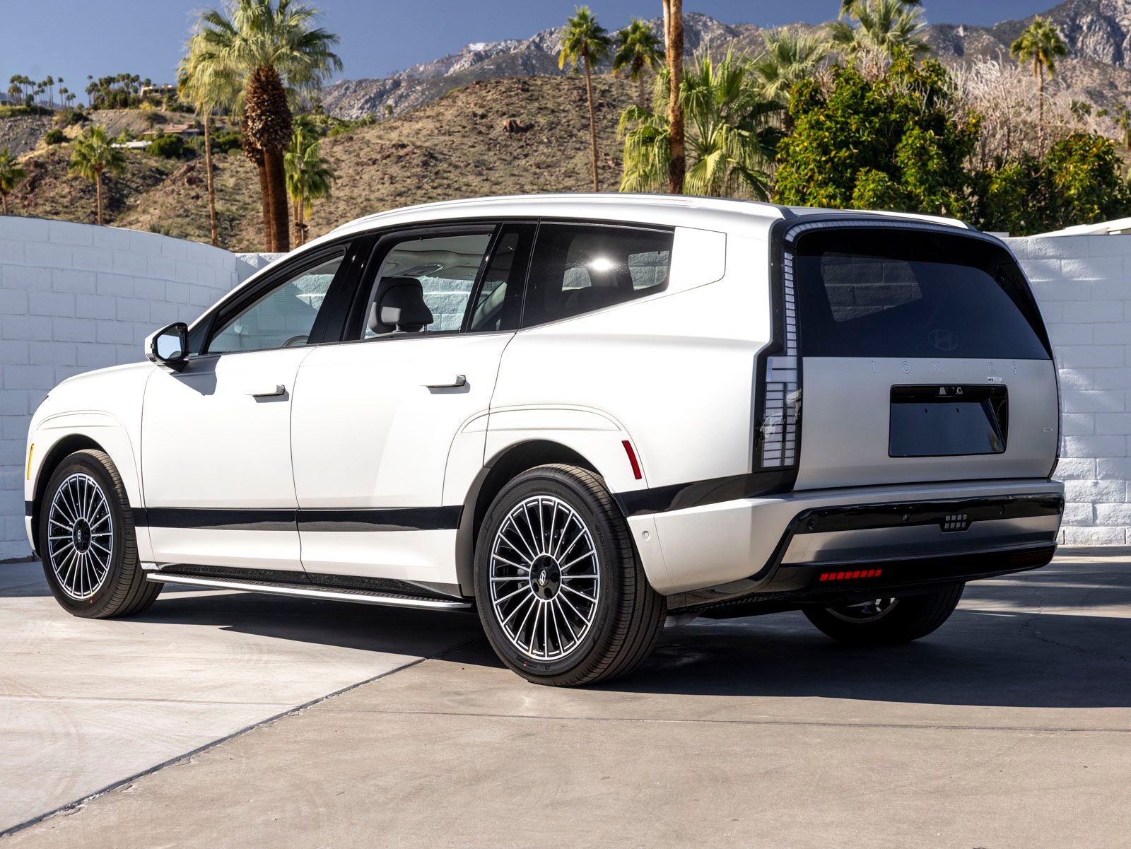 2026 Hyundai IONIQ 9 Performance Calligraphy Design