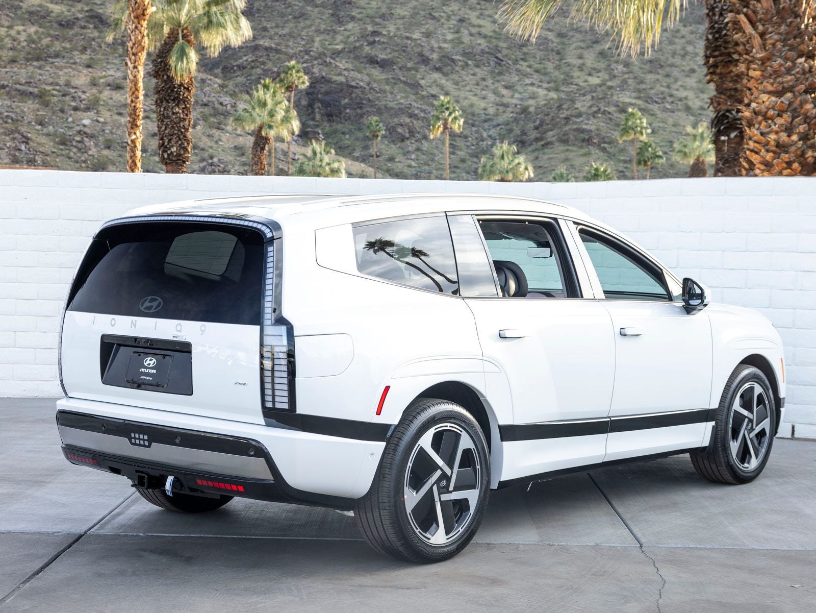 2026 Hyundai IONIQ 9 Performance Calligraphy