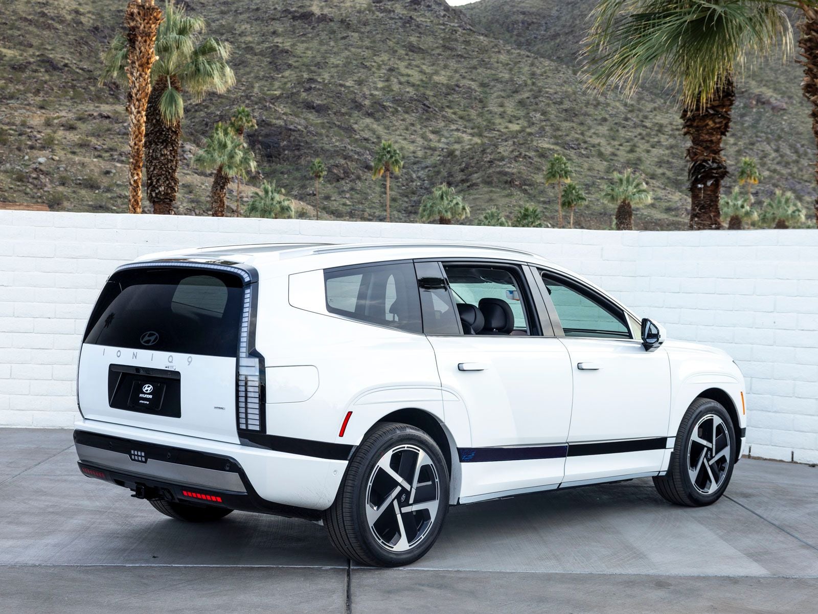 2026 Hyundai IONIQ 9 Performance Calligraphy