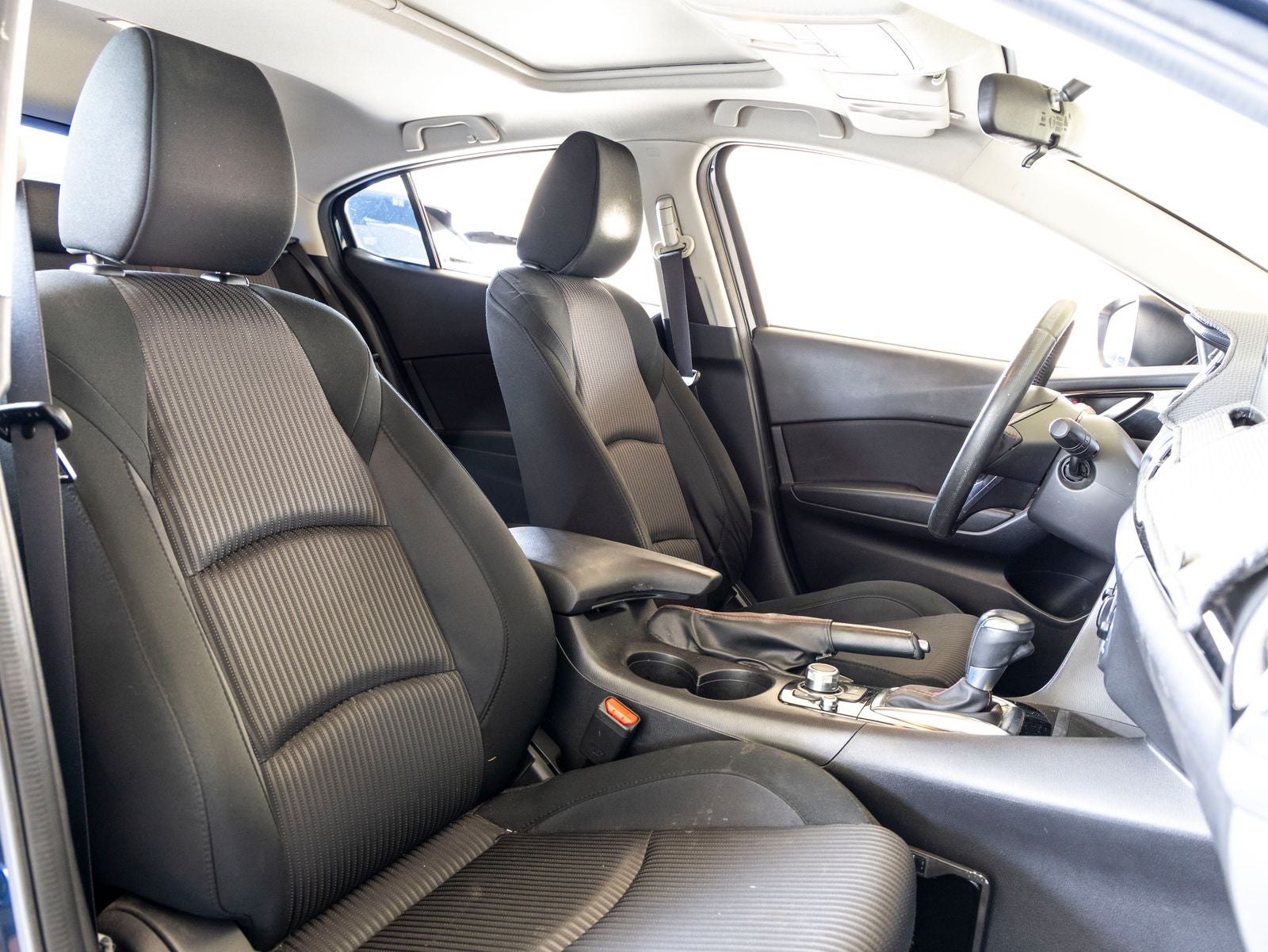 2016 Mazda Mazda3 i Touring