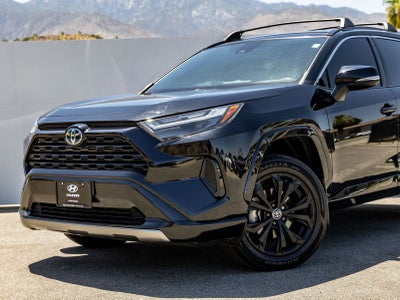 2022 Toyota RAV4 Hybrid SE