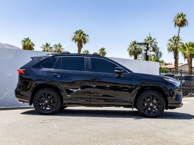 2022 Toyota RAV4 Hybrid SE