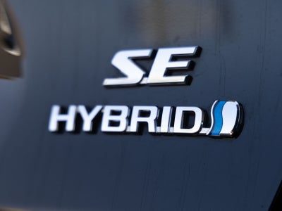 2022 Toyota RAV4 Hybrid SE