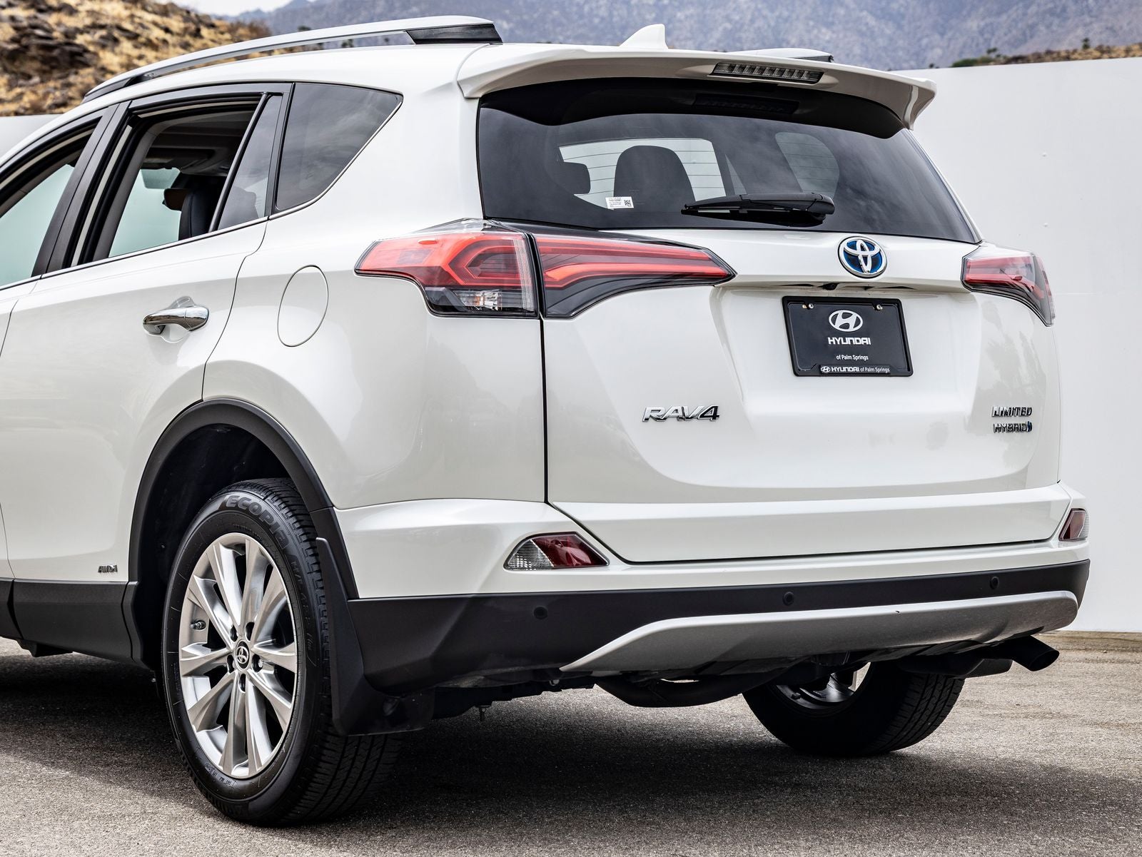 2017 Toyota RAV4 Hybrid Limited