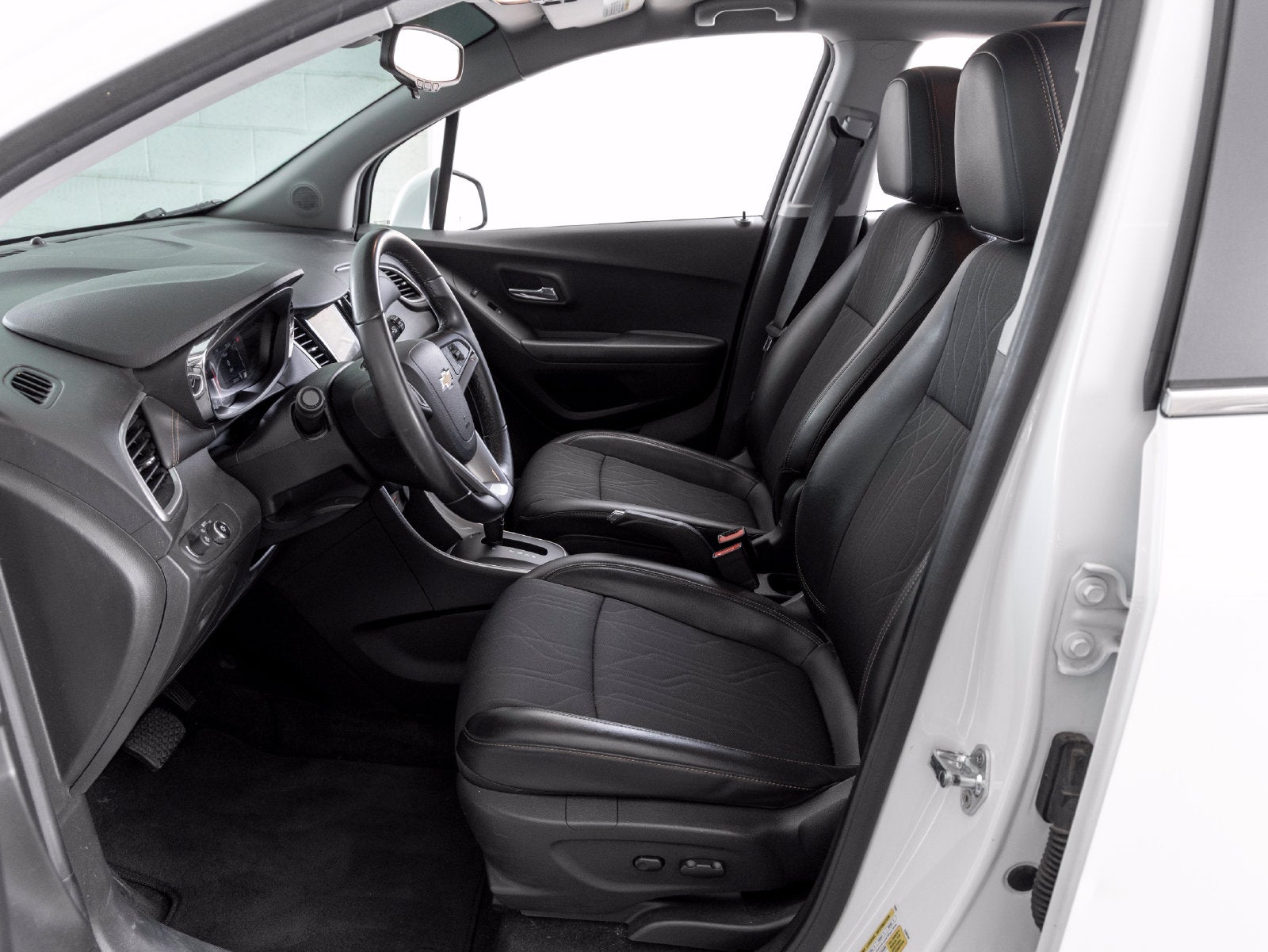 2019 Chevrolet Trax LT - Photo 11