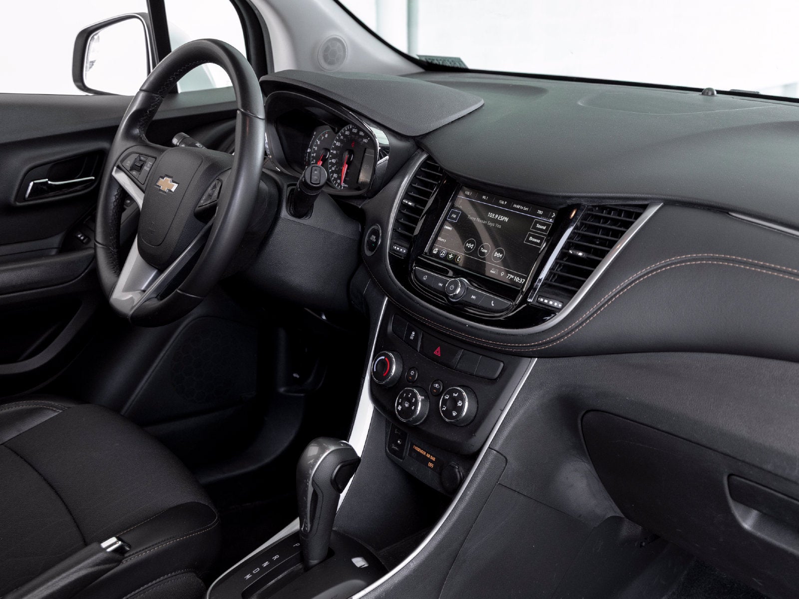 2019 Chevrolet Trax LT - Photo 29