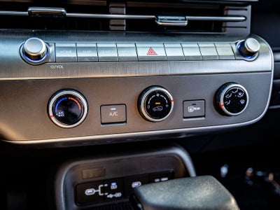 2024 Hyundai KONA SE