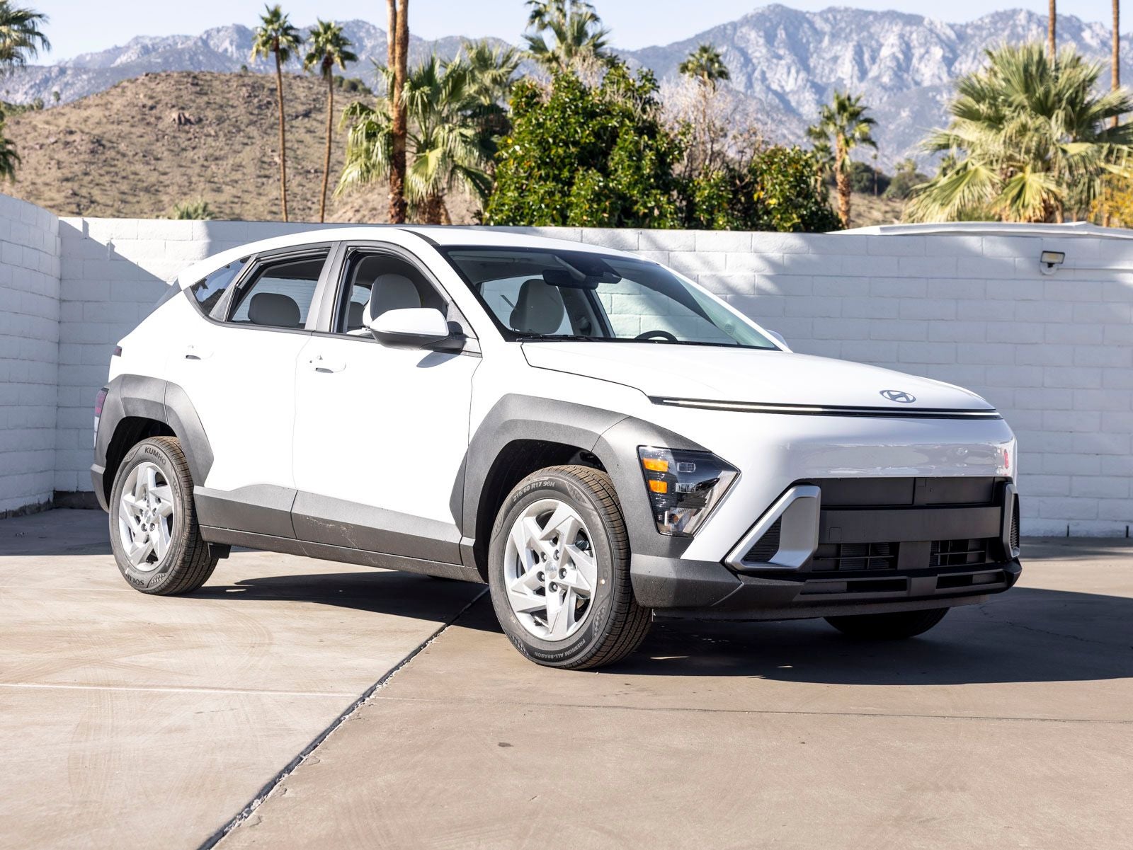 2026 Hyundai KONA SE