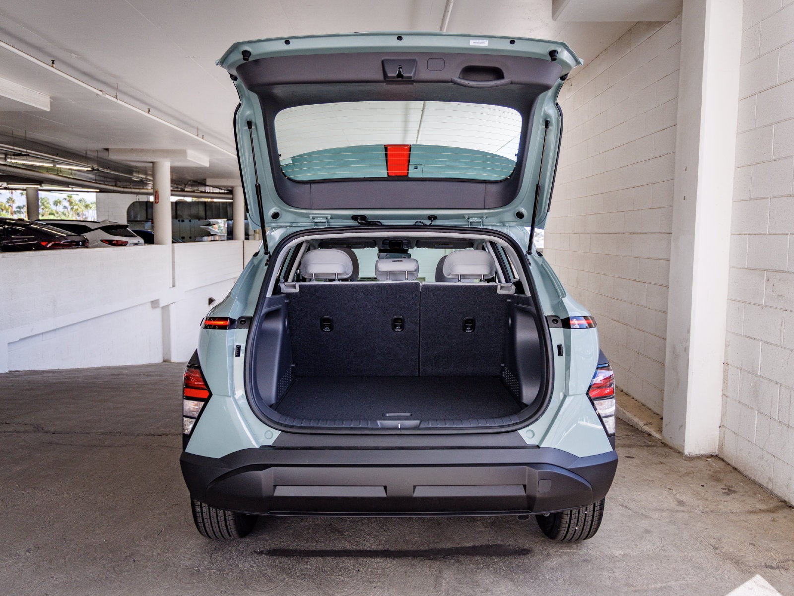 2027 Hyundai KONA SE