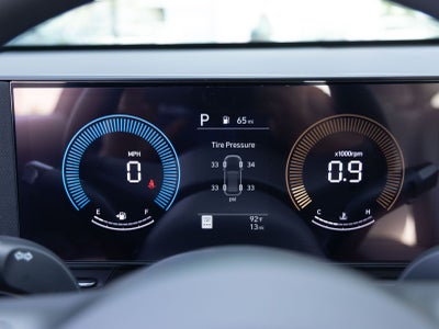 2027 Hyundai KONA SE