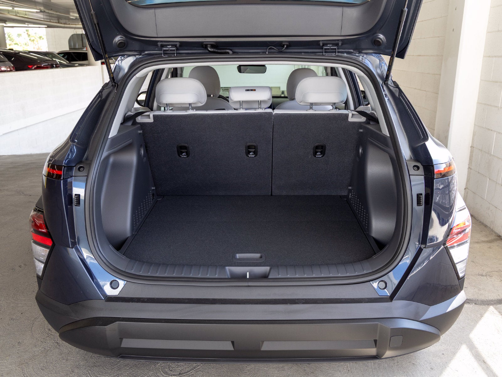 2027 Hyundai KONA SE