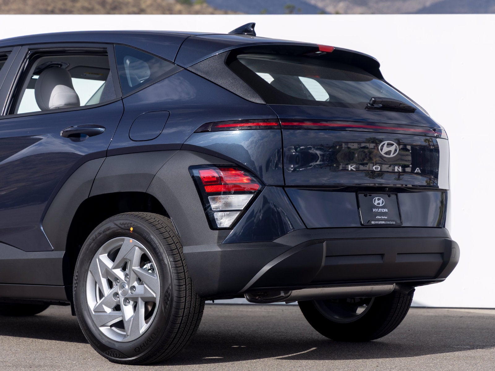 2027 Hyundai KONA SE