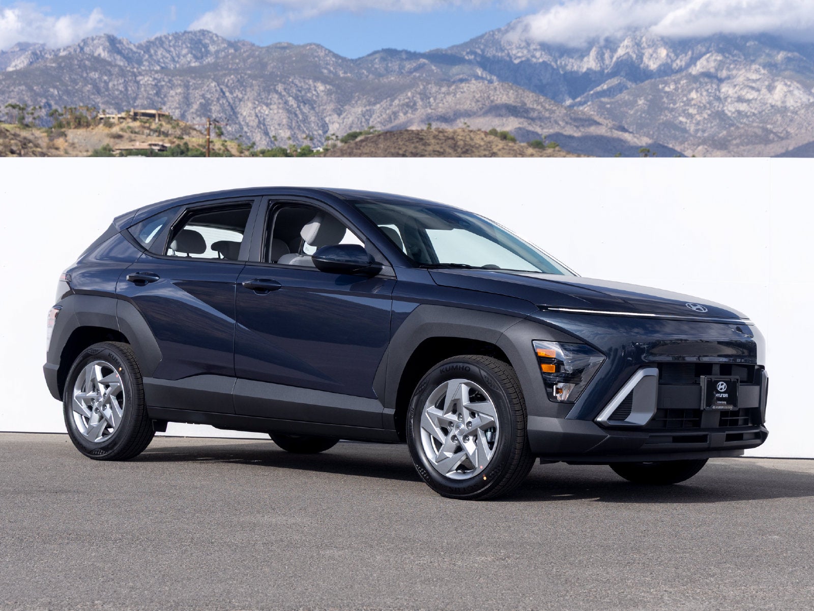 2027 Hyundai KONA SE