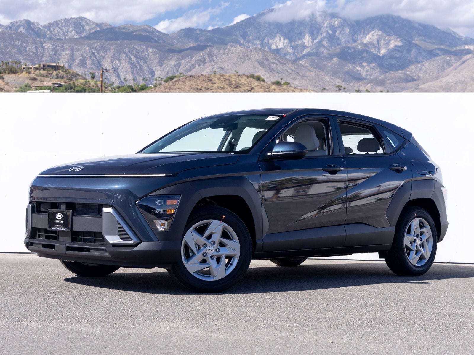 2027 Hyundai KONA SE