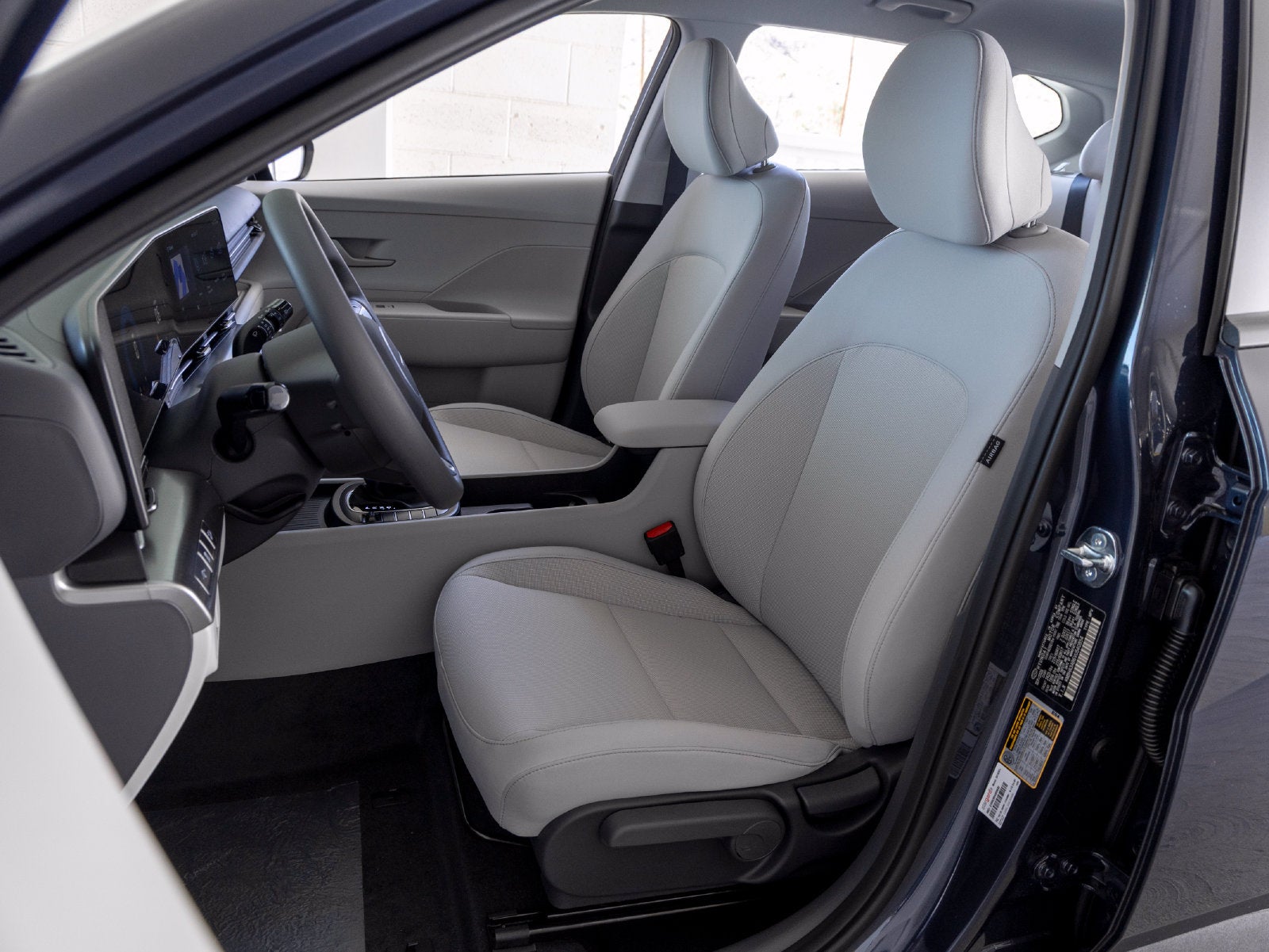 2027 Hyundai KONA SE