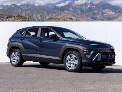 2027 Hyundai KONA SE